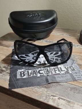 Women's  Black Fly  ( Fly Girl) Wraparound Sunglasses with Case